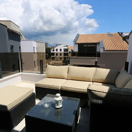 Apartment Daci - With Pool *