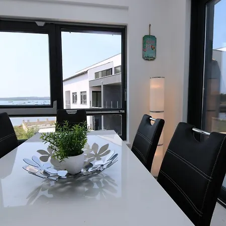 Apartman Daci *